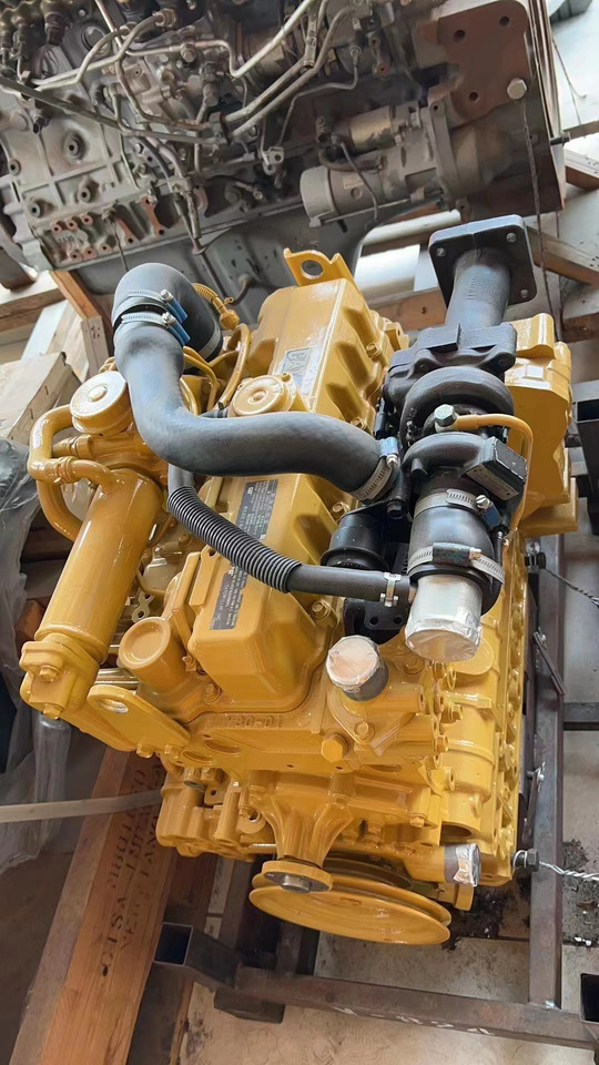 CATERPILLAR C3.3B - Motor za Bager: slika 1 CATERPILLAR C3.3B - Motor za Bager: slika 1