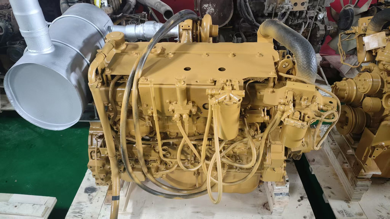 CATERPILLAR C6.4 - Motor za Bager: slika 1 CATERPILLAR C6.4 - Motor za Bager: slika 1