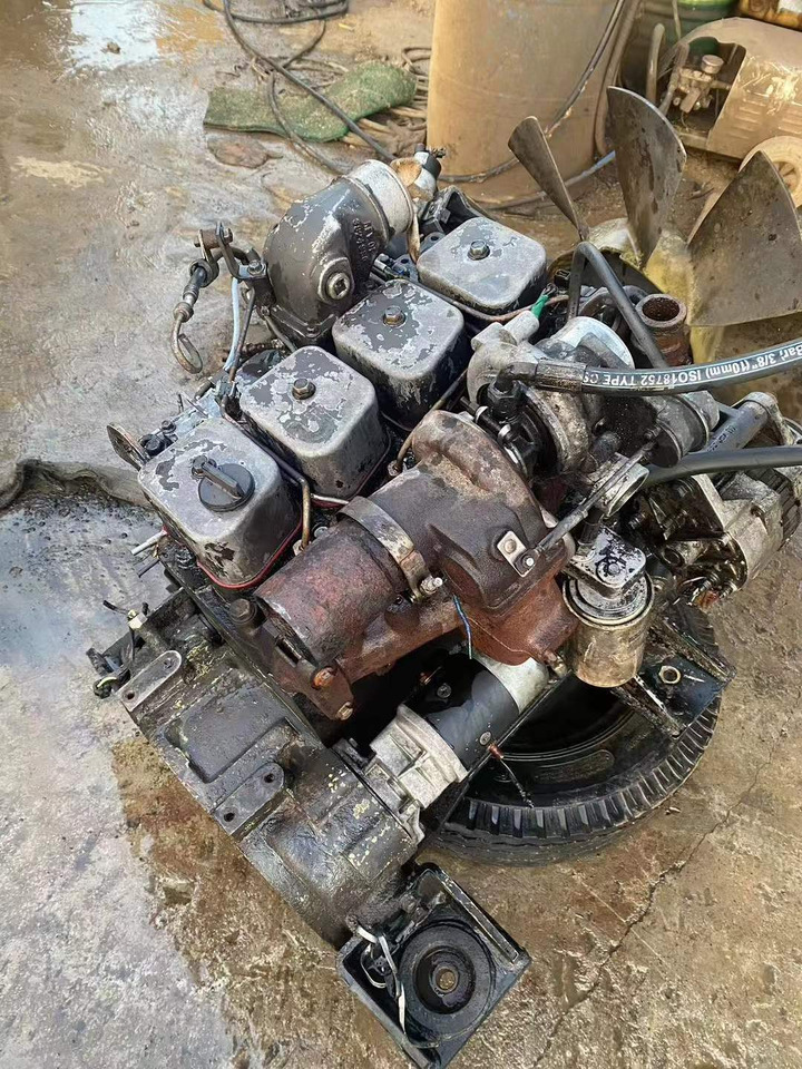 CUMMINS 4BT3.9 - Motor za Bager: slika 2 CUMMINS 4BT3.9 - Motor za Bager: slika 2