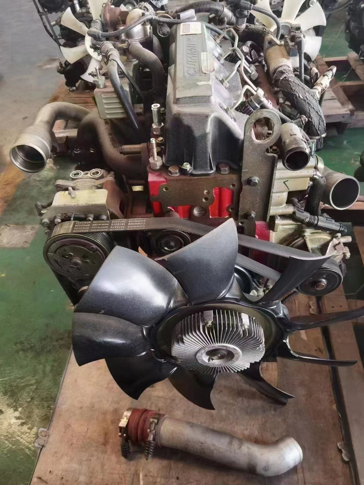 CUMMINS ISF3.8 - Motor za Bager: slika 2 CUMMINS ISF3.8 - Motor za Bager: slika 2