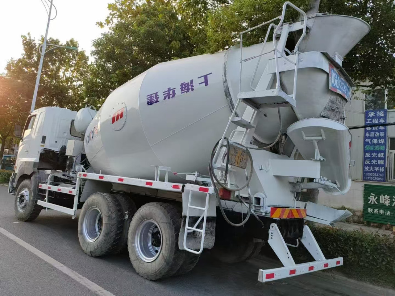 HINO 700 - Kamion cisterna: slika 5 HINO 700 - Kamion cisterna: slika 5