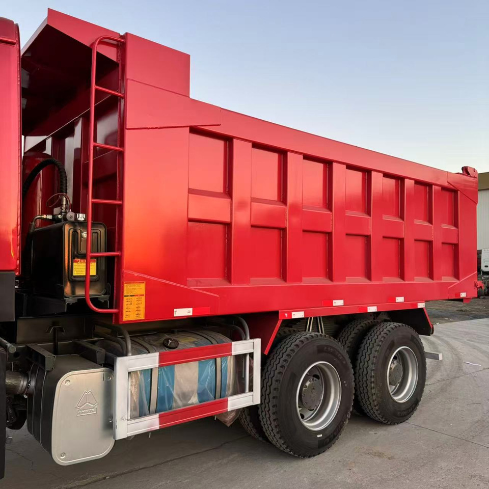 HOWO 371 6*4 - Istovarivač: slika 4 HOWO 371 6*4 - Istovarivač: slika 4