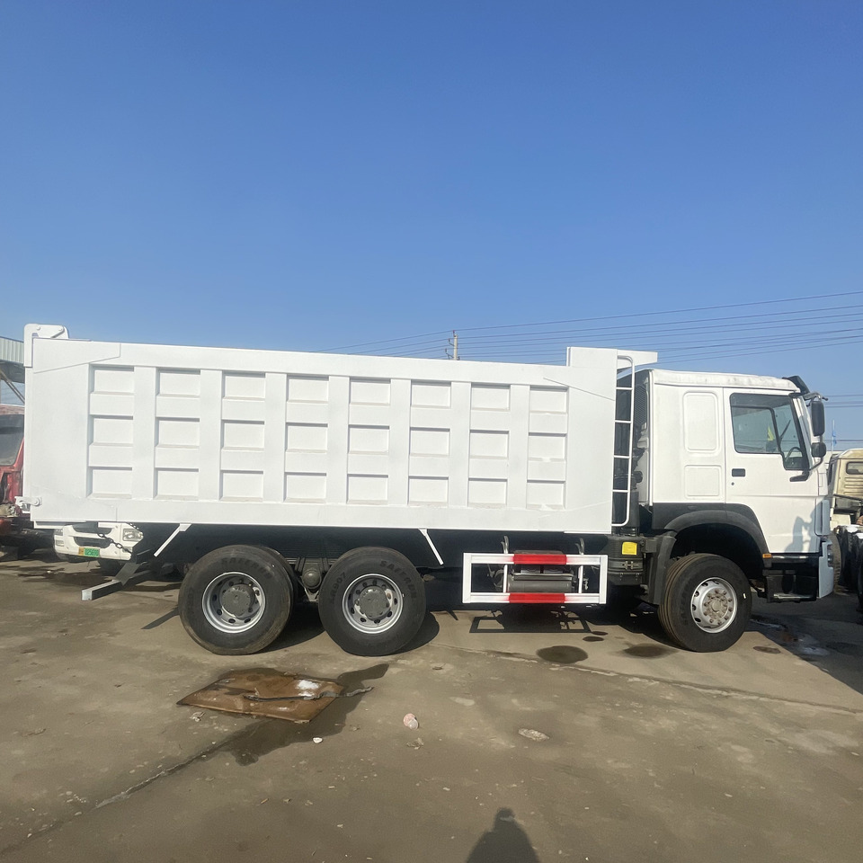 HOWO 6*4 DUMP TRUCK - Istovarivač: slika 2 HOWO 6*4 DUMP TRUCK - Istovarivač: slika 2