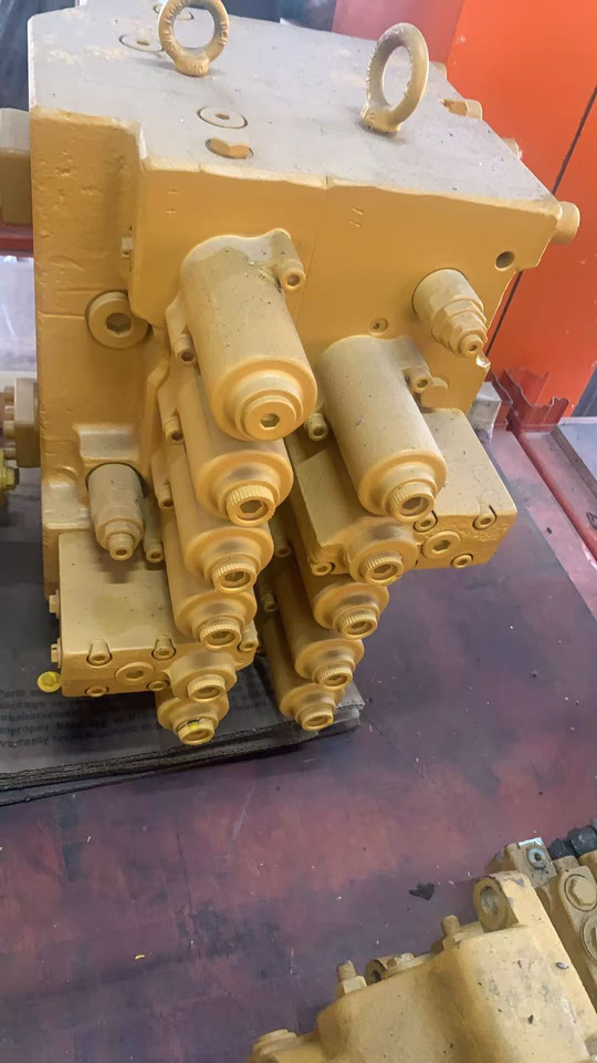 HYUNDAI R210-7 - Hidraulični ventil za Bager: slika 5 HYUNDAI R210-7 - Hidraulični ventil za Bager: slika 5