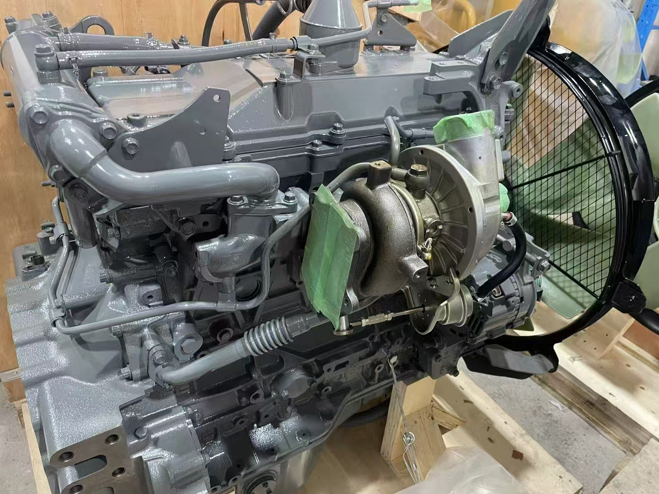 ISUZU 4HK1 - Motor: slika 4 ISUZU 4HK1 - Motor: slika 4