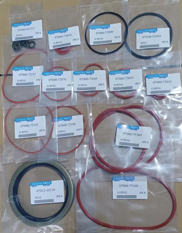 KOMATSU 07012-10110 07000-72090 07018-31054 07000-75260 - Komplet za remont motora za Bager: slika 1 KOMATSU 07012-10110 07000-72090 07018-31054 07000-75260 - Komplet za remont motora za Bager: slika 1