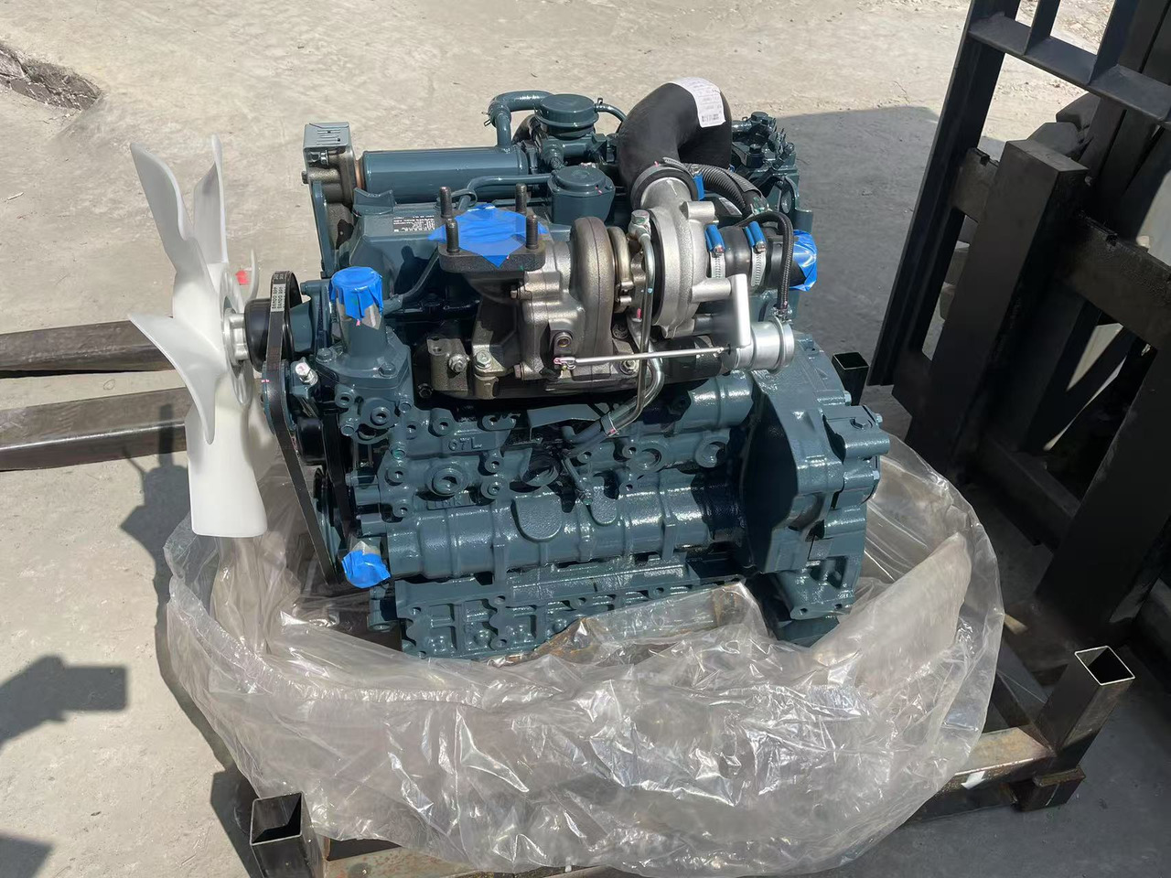 KUBOTA 3307T - Motor za Bager: slika 3 KUBOTA 3307T - Motor za Bager: slika 3