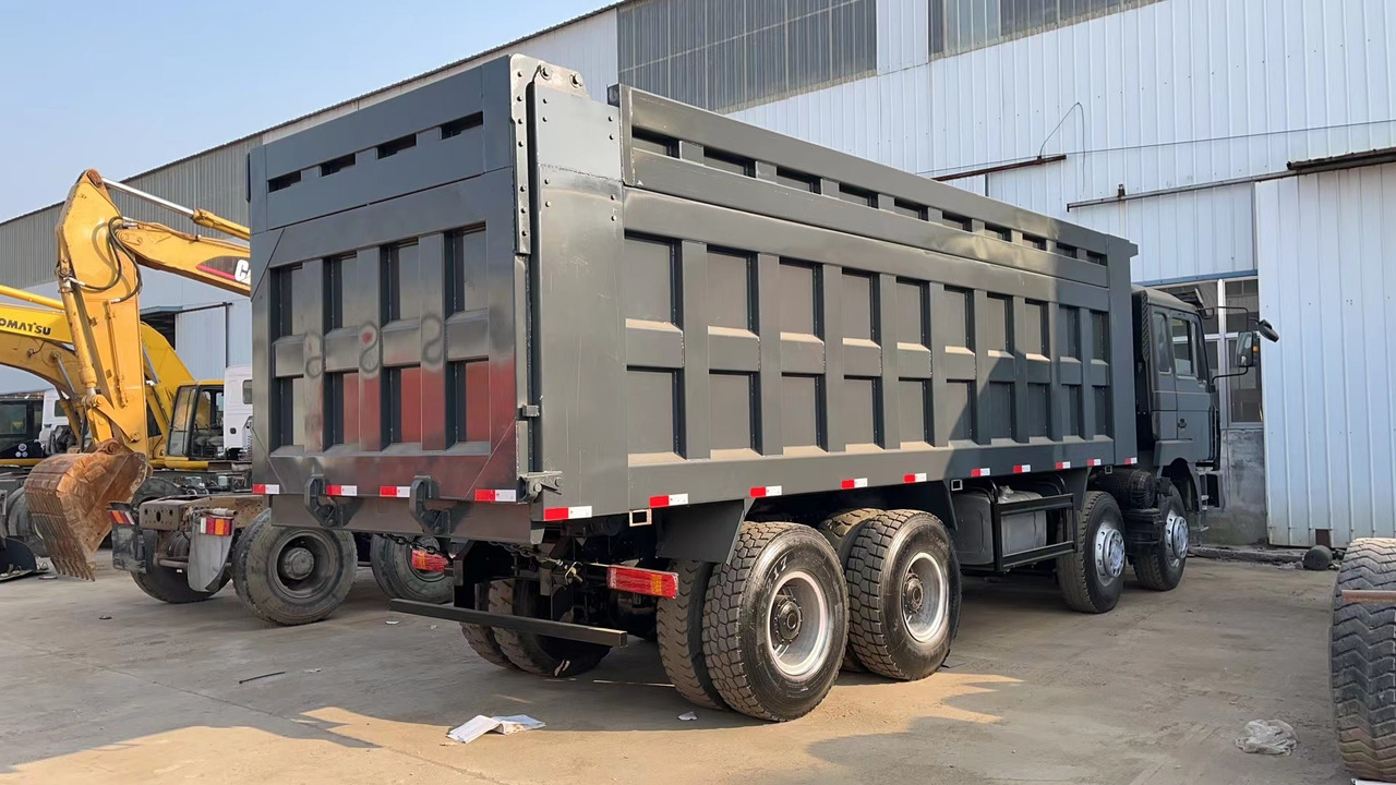 SHACMAN Shacman F3000 8*4 dump truck - Istovarivač: slika 2 SHACMAN Shacman F3000 8*4 dump truck - Istovarivač: slika 2