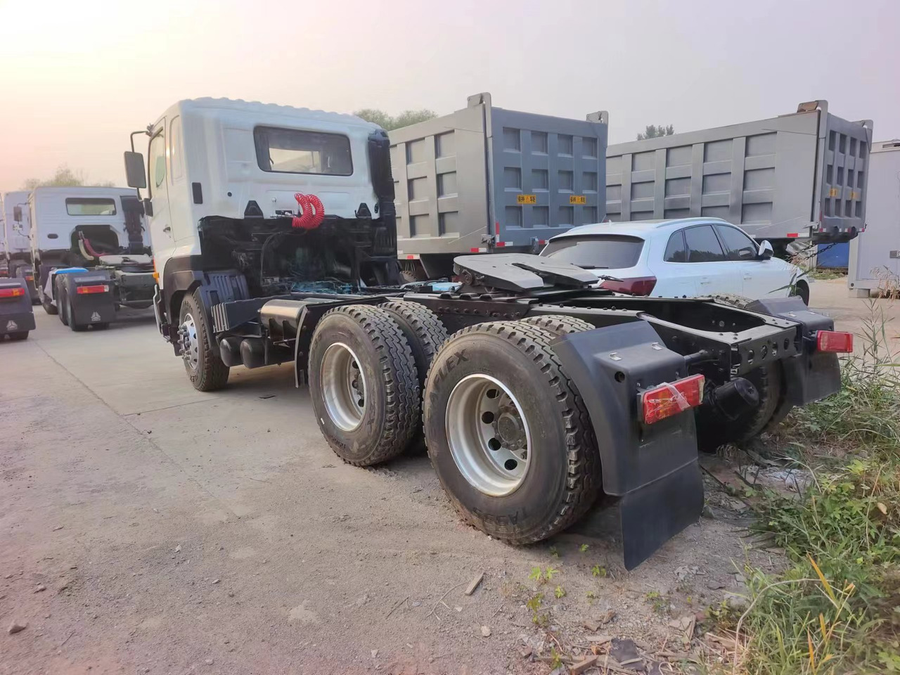 HINO HINO 700 - Tegljač: slika 5 HINO HINO 700 - Tegljač: slika 5