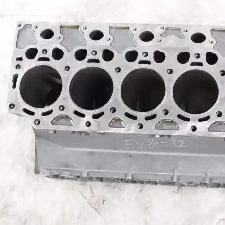 VOLVO D6E - Cilindar blok za Bager: slika 1 VOLVO D6E - Cilindar blok za Bager: slika 1