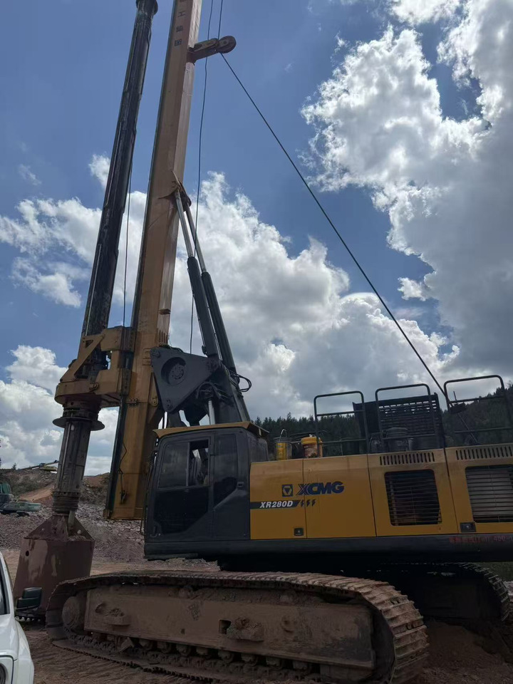 XCMG XCMG XR280D - Kamion sa dizalicom: slika 1 XCMG XCMG XR280D - Kamion sa dizalicom: slika 1