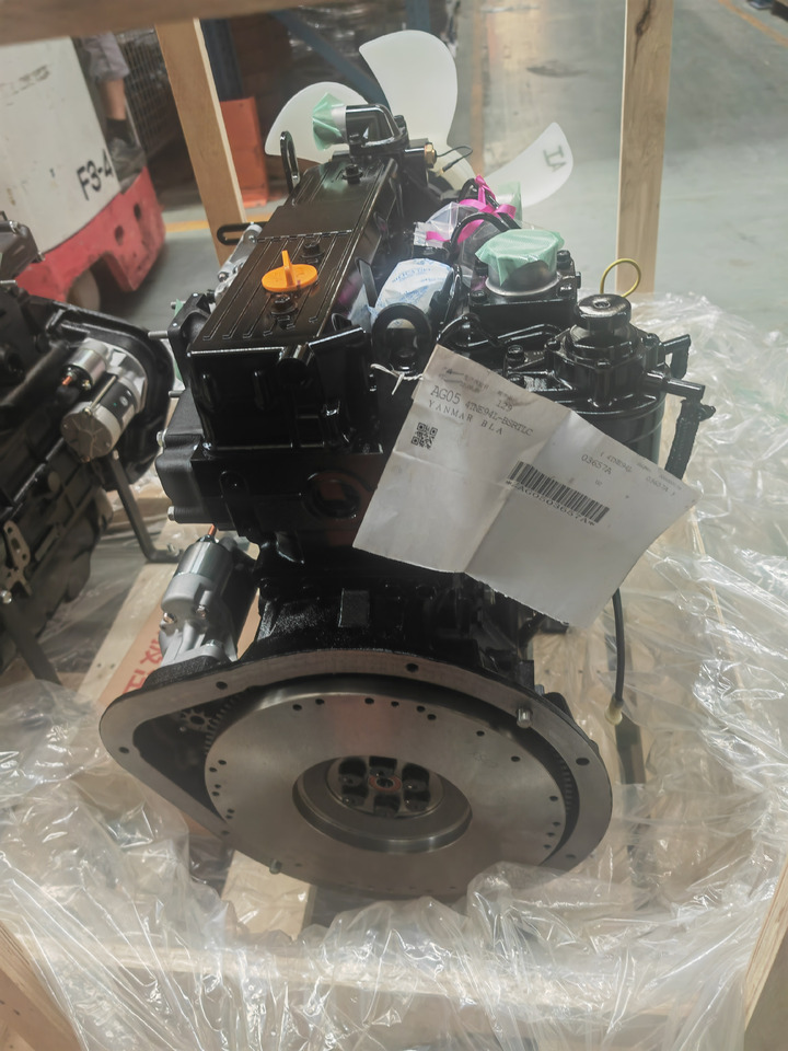 YANMAR 4TNE94 - Motor za Mini bager: slika 2 YANMAR 4TNE94 - Motor za Mini bager: slika 2