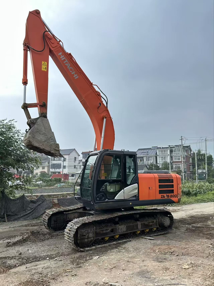 CRAWLER EXCAVATOR Original Japan Hitachi ZX200-5 Excavator Hitachi Excavator in Low Price for Hot Sale - Bager guseničar: slika 2 CRAWLER EXCAVATOR Original Japan Hitachi ZX200-5 Excavator Hitachi Excavator in Low Price for Hot Sale - Bager guseničar: slika 2