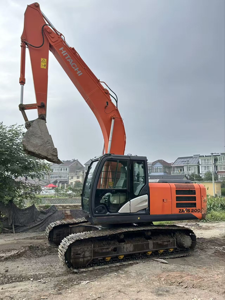 CRAWLER EXCAVATOR Original Japan Hitachi ZX200-5 Excavator Hitachi Excavator in Low Price for Hot Sale - Bager guseničar: slika 1 CRAWLER EXCAVATOR Original Japan Hitachi ZX200-5 Excavator Hitachi Excavator in Low Price for Hot Sale - Bager guseničar: slika 1