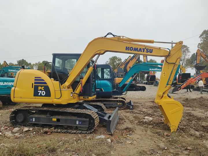Cheap Used Komatsu PC70-8 Crawler Excavator with High Efficiency Used Heavy Machinery Komatsu PC70-8 Digger Cheap for Sale - Bager guseničar: slika 5 Cheap Used Komatsu PC70-8 Crawler Excavator with High Efficiency Used Heavy Machinery Komatsu PC70-8 Digger Cheap for Sale - Bager guseničar: slika 5
