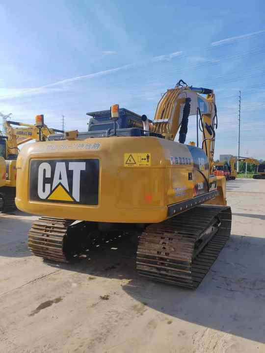 Durable Second Hand Machine Original Used Caterpillar Excavator CAT 330D2 USED 329D2 320D2 325D 315D Excavator - Bager guseničar: slika 3 Durable Second Hand Machine Original Used Caterpillar Excavator CAT 330D2 USED 329D2 320D2 325D 315D Excavator - Bager guseničar: slika 3