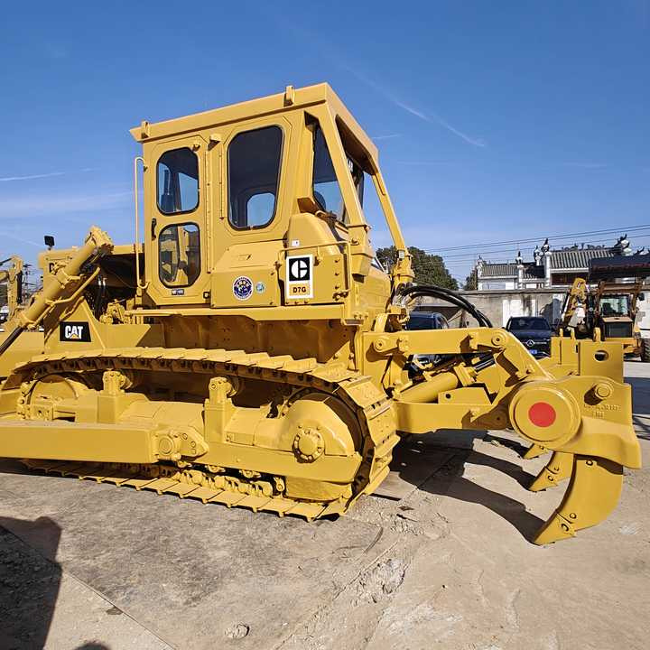 Good Condition Caterpillar CATD7G Original Japan Used Crawler Dozer Used CAT D6 D7 D10 Second Hand Bulldozers for Sale - Buldožer: slika 1 Good Condition Caterpillar CATD7G Original Japan Used Crawler Dozer Used CAT D6 D7 D10 Second Hand Bulldozers for Sale - Buldožer: slika 1