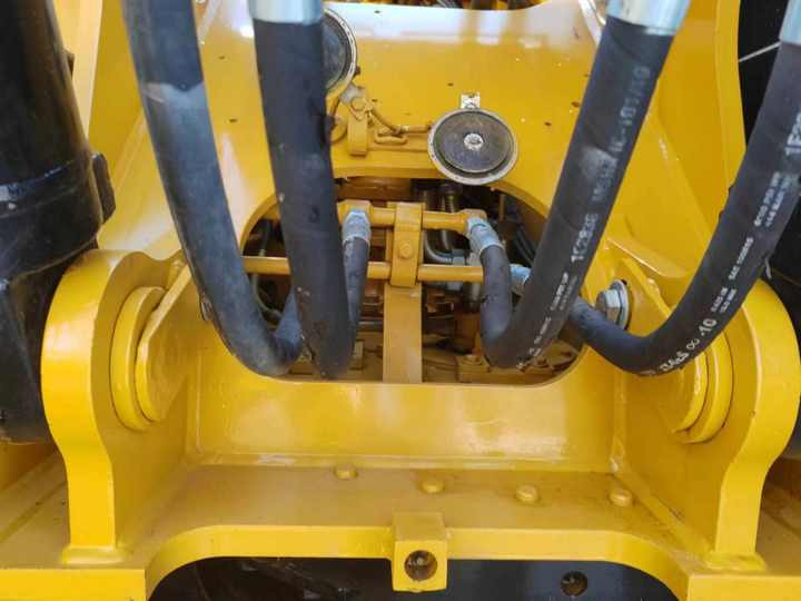 Good Condition Used Excavator Machine Caterpillar 315D Crawler CAT 15ton Used Excavator for Sale CAT 315 Excavators - Bager guseničar: slika 5 Good Condition Used Excavator Machine Caterpillar 315D Crawler CAT 15ton Used Excavator for Sale CAT 315 Excavators - Bager guseničar: slika 5