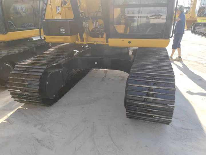 Good Condition Used Excavator Machine Caterpillar 315D Crawler CAT 15ton Used Excavator for Sale CAT 315 Excavators - Bager guseničar: slika 3 Good Condition Used Excavator Machine Caterpillar 315D Crawler CAT 15ton Used Excavator for Sale CAT 315 Excavators - Bager guseničar: slika 3