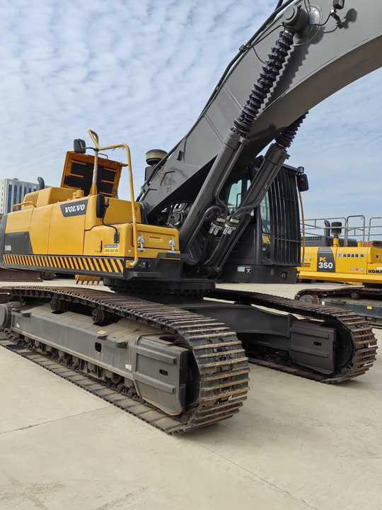 Good Condition VOLVO EC480DL Excavator Low Price Large Hydraulic Crawler Excavator volvo 480dl for Sale - Bager: slika 5 Good Condition VOLVO EC480DL Excavator Low Price Large Hydraulic Crawler Excavator volvo 480dl for Sale - Bager: slika 5