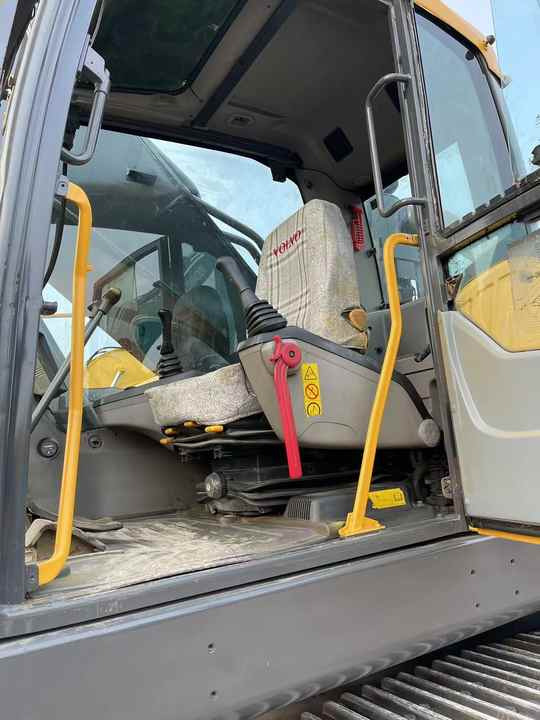 Good Condition VOLVO EC480DL Excavator Low Price Large Hydraulic Crawler Excavator volvo 480dl for Sale - Bager guseničar: slika 2 Good Condition VOLVO EC480DL Excavator Low Price Large Hydraulic Crawler Excavator volvo 480dl for Sale - Bager guseničar: slika 2