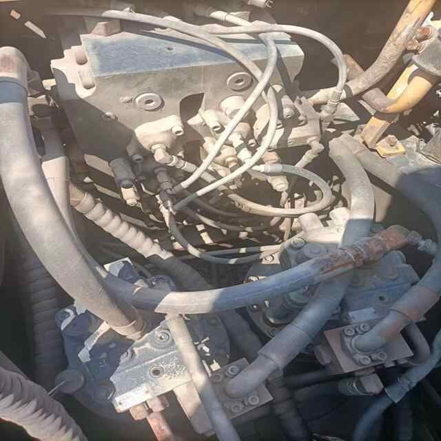 Good Quality Used hyundai R485-9t Excavator , hyundai R485-9t Excavator, hyundai R485LC-9t - Bager: slika 4 Good Quality Used hyundai R485-9t Excavator , hyundai R485-9t Excavator, hyundai R485LC-9t - Bager: slika 4