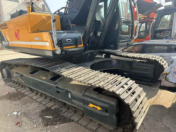Heavy-Duty Hyundai 305 Excavator for Mining & Construction - Well-Maintained, Warranty Included - Bager guseničar: slika 3 Heavy-Duty Hyundai 305 Excavator for Mining & Construction - Well-Maintained, Warranty Included - Bager guseničar: slika 3