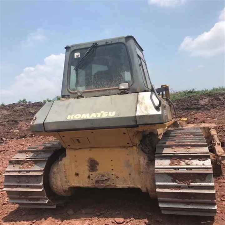 High Quality komatsu D65p D65px D50p D40p Original Japan Used Crawler Bulldozer with Ripper - Buldožer: slika 2 High Quality komatsu D65p D65px D50p D40p Original Japan Used Crawler Bulldozer with Ripper - Buldožer: slika 2