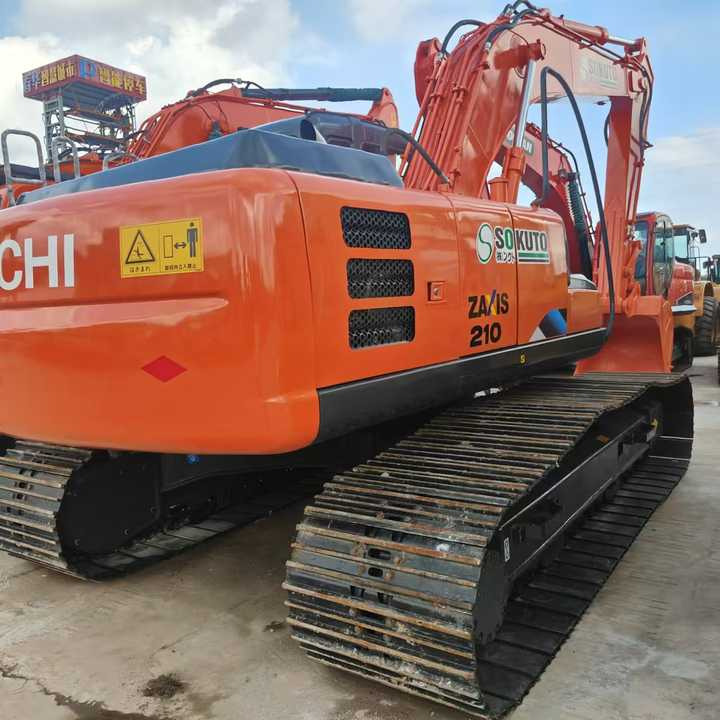 Hitachi Brand Zx210 Crawler Excavator 21tons Digger for Sale Used Hitachi Zx200 210 350 Excavator in Stock on Sale - Bager: slika 4 Hitachi Brand Zx210 Crawler Excavator 21tons Digger for Sale Used Hitachi Zx200 210 350 Excavator in Stock on Sale - Bager: slika 4