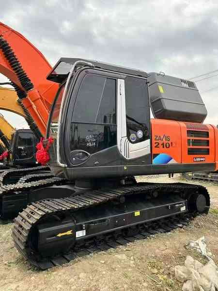 Hitachi Brand Zx210 Crawler Excavator 21tons Digger for Sale Used Hitachi Zx200 210 350 Excavator in Stock on Sale - Bager: slika 3 Hitachi Brand Zx210 Crawler Excavator 21tons Digger for Sale Used Hitachi Zx200 210 350 Excavator in Stock on Sale - Bager: slika 3