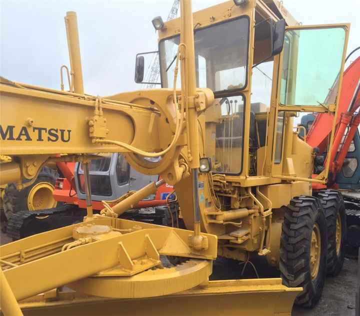 Japan Original Used Komatsu GD661A-1 Motor Grader GD661 in Condition - Grejder: slika 5 Japan Original Used Komatsu GD661A-1 Motor Grader GD661 in Condition - Grejder: slika 5