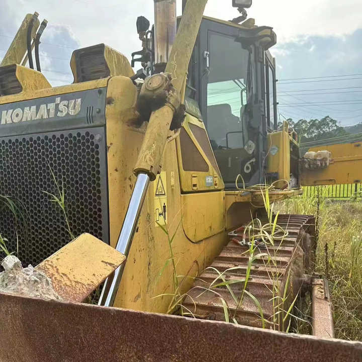 Komatsu D65 Used Bulldozer , Original Condition Painting komatsu Bulldozer , Komatsu D50p D65p D85p - Buldožer: slika 1 Komatsu D65 Used Bulldozer , Original Condition Painting komatsu Bulldozer , Komatsu D50p D65p D85p - Buldožer: slika 1