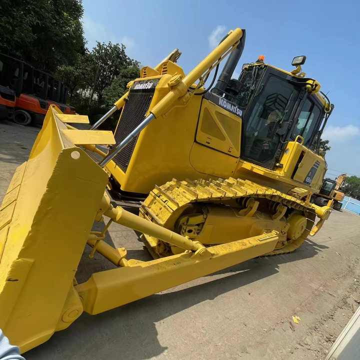 Komatsu D65EX High Efficiency Bulldozer komatsu Engine 180HP Crawler Bulldozer China - Buldožer: slika 4 Komatsu D65EX High Efficiency Bulldozer komatsu Engine 180HP Crawler Bulldozer China - Buldožer: slika 4