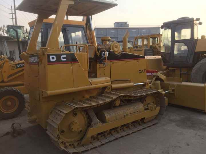Mini CAT Bulldozer D3c D3 D3k D3m D4h D4m D4k D5h D5g D5k D5m Used Bulldozer with Ripper for Sale - Buldožer: slika 5 Mini CAT Bulldozer D3c D3 D3k D3m D4h D4m D4k D5h D5g D5k D5m Used Bulldozer with Ripper for Sale - Buldožer: slika 5