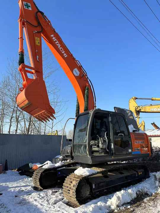 Original Japan Hitachi ZX200-3 Excavator Hitachi Excavator in Low Price for Hot Sale - Bager guseničar: slika 2 Original Japan Hitachi ZX200-3 Excavator Hitachi Excavator in Low Price for Hot Sale - Bager guseničar: slika 2