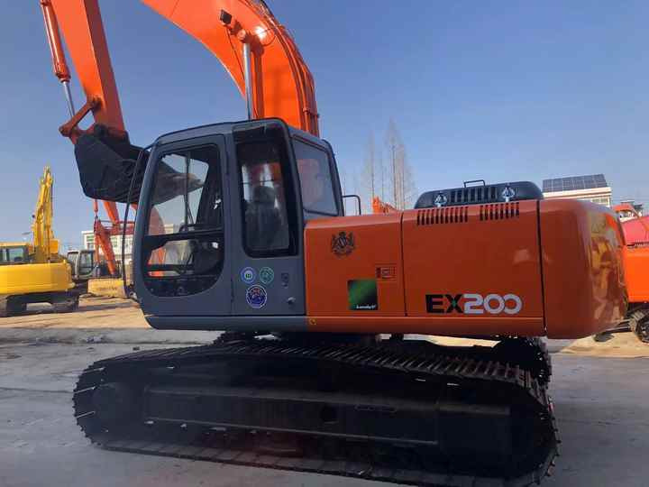 Original Japan Hitachi ZX200 Excavator Hitachi Excavator in Low Price for Hot Sale - Bager guseničar: slika 4 Original Japan Hitachi ZX200 Excavator Hitachi Excavator in Low Price for Hot Sale - Bager guseničar: slika 4