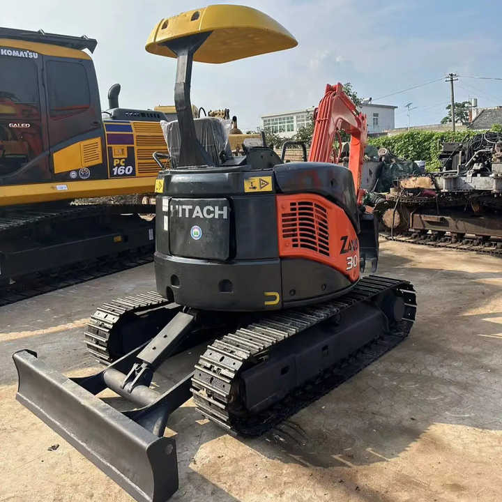 Original Japan Hitachi ZX30 Excavator Hitachi Excavator in Low Price for Hot Sale - Bager guseničar: slika 3 Original Japan Hitachi ZX30 Excavator Hitachi Excavator in Low Price for Hot Sale - Bager guseničar: slika 3