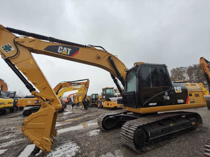 Reasonable Price Japan Original 330d2 Caterpillar Excavator CAT USED 329D2 320D2 325D 315D Excavator - Bager guseničar: slika 5 Reasonable Price Japan Original 330d2 Caterpillar Excavator CAT USED 329D2 320D2 325D 315D Excavator - Bager guseničar: slika 5