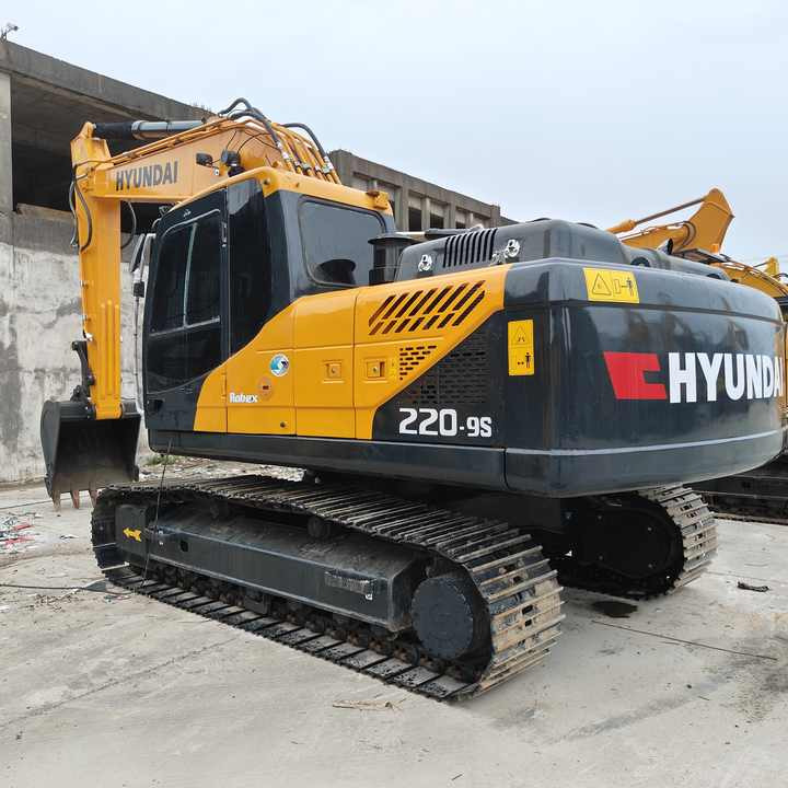 South Korea Low Price Hyundai 220lc-9s Excavator Hyundai 22ton Excavator Hot Sale - Bager guseničar: slika 1 South Korea Low Price Hyundai 220lc-9s Excavator Hyundai 22ton Excavator Hot Sale - Bager guseničar: slika 1