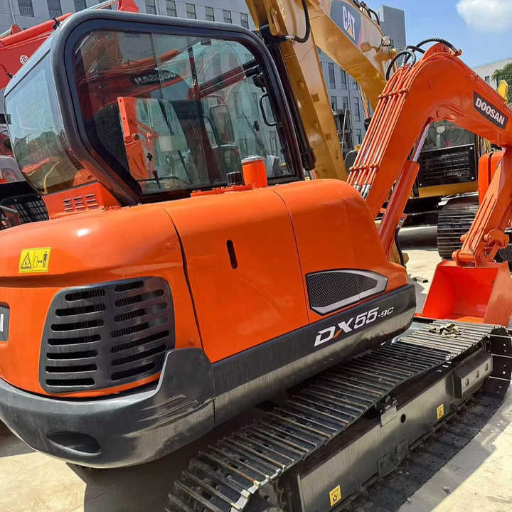 USED Doosan Dx55 Mini Excavator with Good Condition for Sale - Bager: slika 1 USED Doosan Dx55 Mini Excavator with Good Condition for Sale - Bager: slika 1