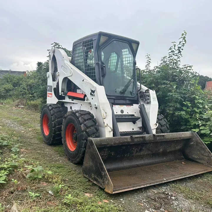 Used Bob Cat Bob Cat S300 Used Skid Steer Wheel Loader Multifunctional Track Loaders Bobcat - Utovarivač točkaš: slika 5 Used Bob Cat Bob Cat S300 Used Skid Steer Wheel Loader Multifunctional Track Loaders Bobcat - Utovarivač točkaš: slika 5