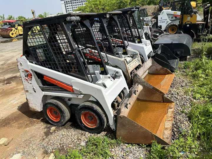 Used Bobcat S70 Skid Teer in Stock Good Condition bobcat S70 S160 185 300 330 Skid Steer for Sale - Mini utovarivač: slika 5 Used Bobcat S70 Skid Teer in Stock Good Condition bobcat S70 S160 185 300 330 Skid Steer for Sale - Mini utovarivač: slika 5