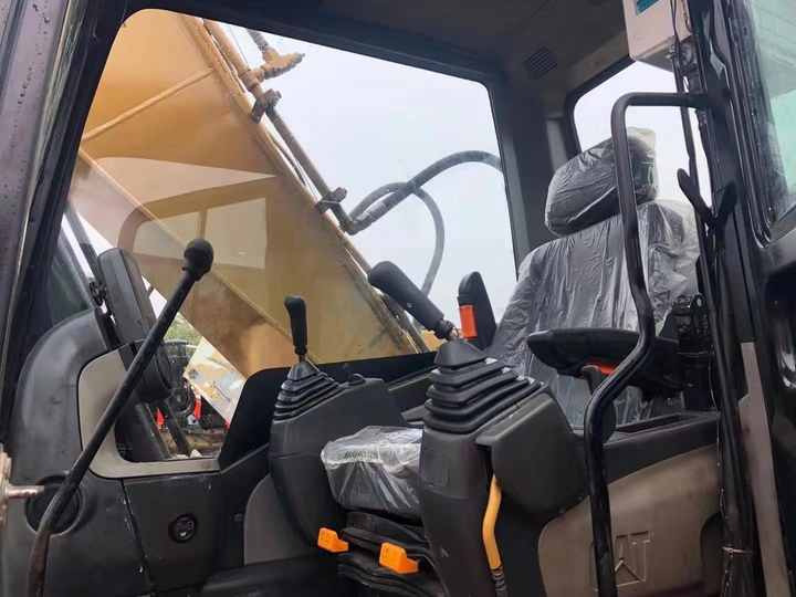 Used Cat320D2L Excavator Efficient Heavy Construction Equipment with Original Engine Second Hand Crawler Excavator - Bager: slika 3 Used Cat320D2L Excavator Efficient Heavy Construction Equipment with Original Engine Second Hand Crawler Excavator - Bager: slika 3