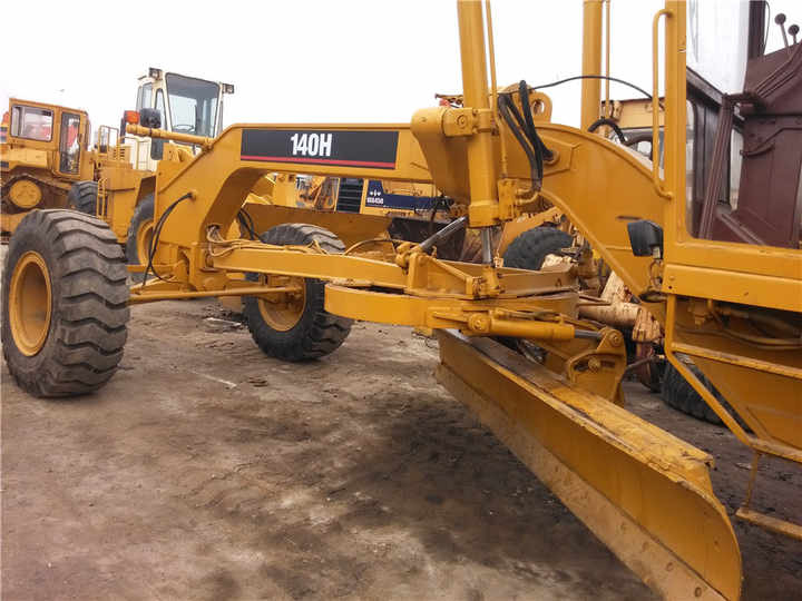 Used Caterpillar CAT 140H Land Road Motor Grader CAT140 CAT Used Grader Cheap Price for Sale - Grejder: slika 5 Used Caterpillar CAT 140H Land Road Motor Grader CAT140 CAT Used Grader Cheap Price for Sale - Grejder: slika 5