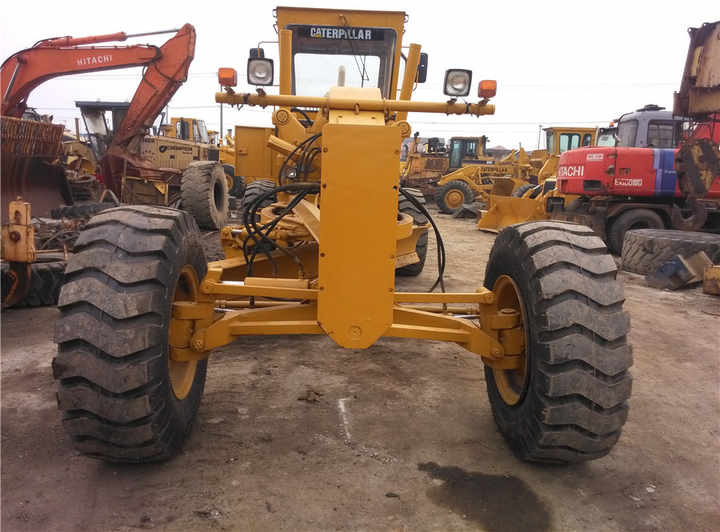Used Caterpillar CAT 140H Land Road Motor Grader CAT140 CAT Used Grader Cheap Price for Sale - Grejder: slika 3 Used Caterpillar CAT 140H Land Road Motor Grader CAT140 CAT Used Grader Cheap Price for Sale - Grejder: slika 3