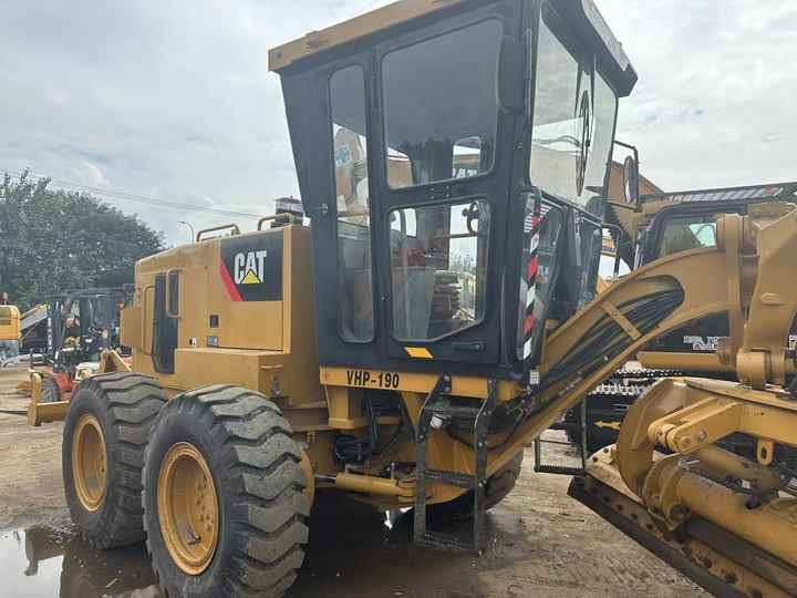 Used Caterpillar CAT 140k Land Road Motor Grader CAT140k Used Grader Cheap Price for Sale - Grejder: slika 5 Used Caterpillar CAT 140k Land Road Motor Grader CAT140k Used Grader Cheap Price for Sale - Grejder: slika 5