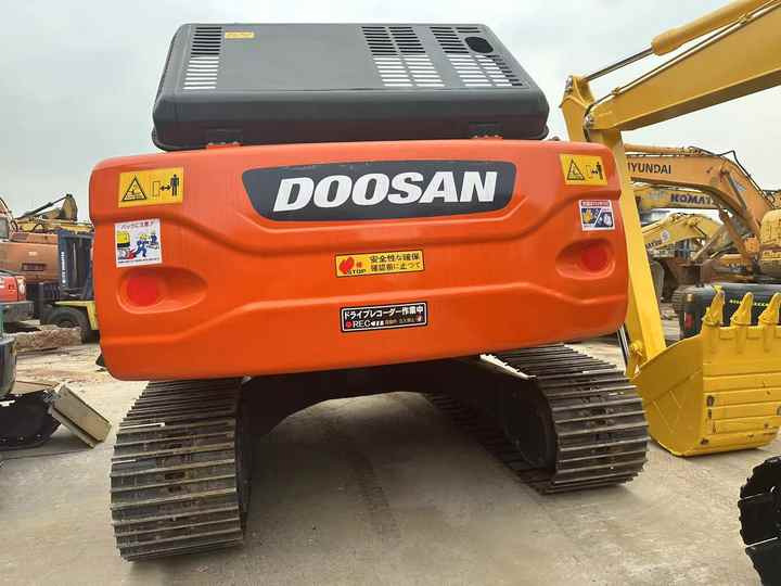 Used Excavator Doosan DX225LC-9 Excavators Mini Equipment Earth Moving Machinery Doosan Digger Excavator for Sale - Bager guseničar: slika 5 Used Excavator Doosan DX225LC-9 Excavators Mini Equipment Earth Moving Machinery Doosan Digger Excavator for Sale - Bager guseničar: slika 5