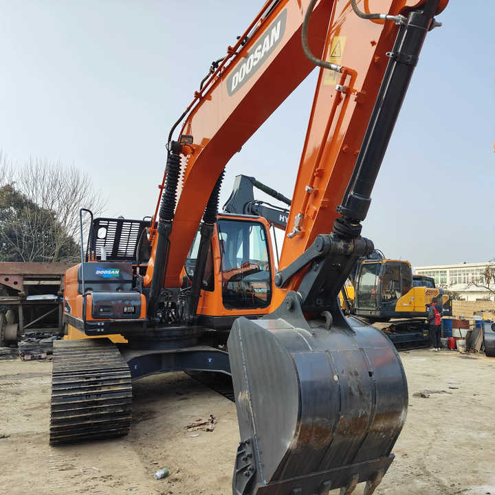 Used Excavator Doosan DX225LC-9 Excavators Mini Equipment Earth Moving Machinery Doosan Digger Excavator for Sale - Bager guseničar: slika 5 Used Excavator Doosan DX225LC-9 Excavators Mini Equipment Earth Moving Machinery Doosan Digger Excavator for Sale - Bager guseničar: slika 5