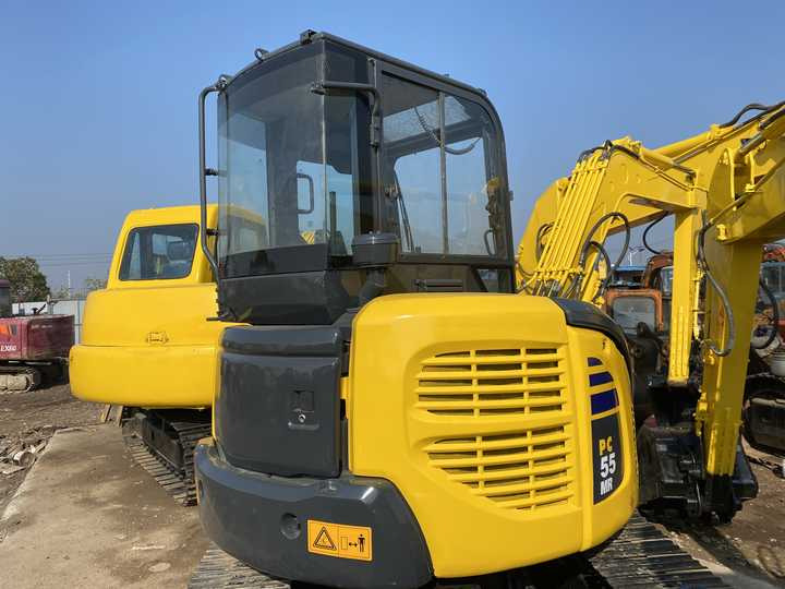 Used Excavators Komatsu PC55MR Japan Used Excavator Komatsu PC55mr Second Hand Excavator for Sale - Bager guseničar: slika 2 Used Excavators Komatsu PC55MR Japan Used Excavator Komatsu PC55mr Second Hand Excavator for Sale - Bager guseničar: slika 2