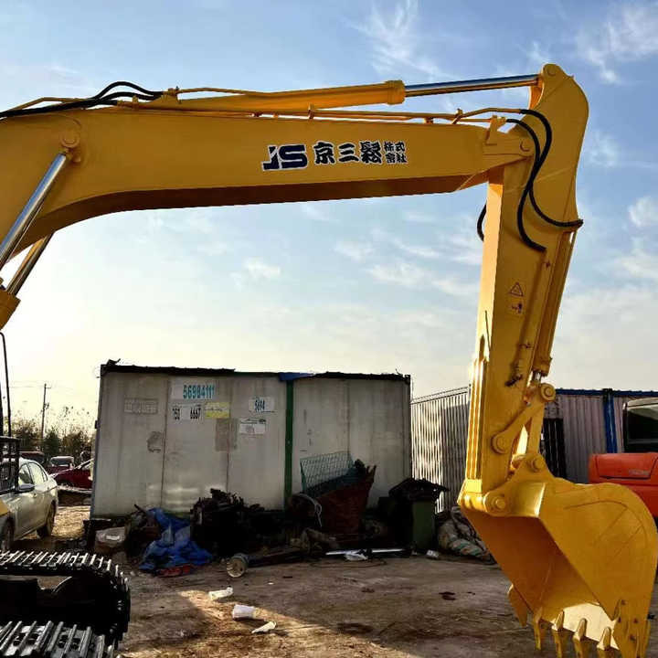 Used Good Quality Japan Original PC200-7 in Good Condition PC200-7 Komatsu - Bager guseničar: slika 1 Used Good Quality Japan Original PC200-7 in Good Condition PC200-7 Komatsu - Bager guseničar: slika 1